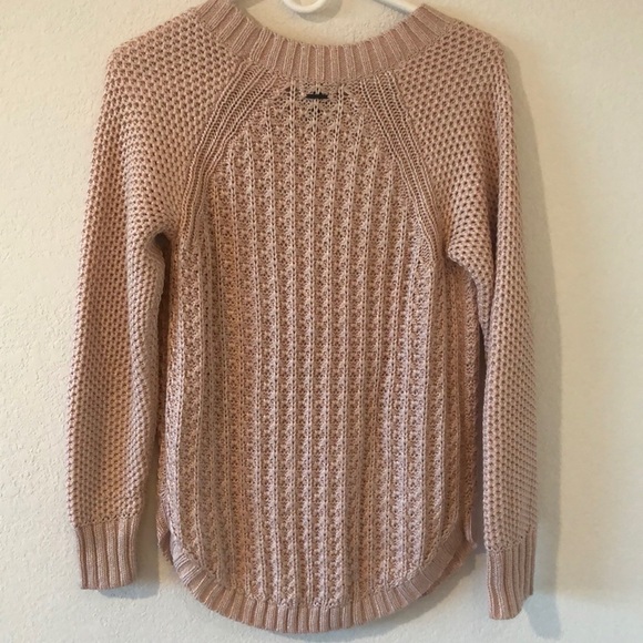 2/20$ Calvin Klein sweater - Picture 4 of 4